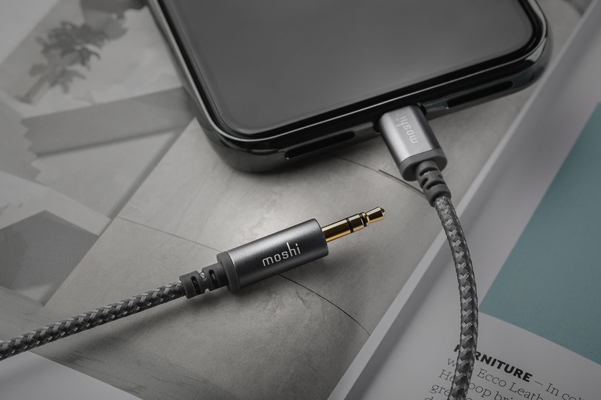 Este es el cable ideal para permitir a los usuarios de iOS reproducir su música en equipos de sonido públicos. Ideal para eventos, conferencias, centros recreativos, etc.