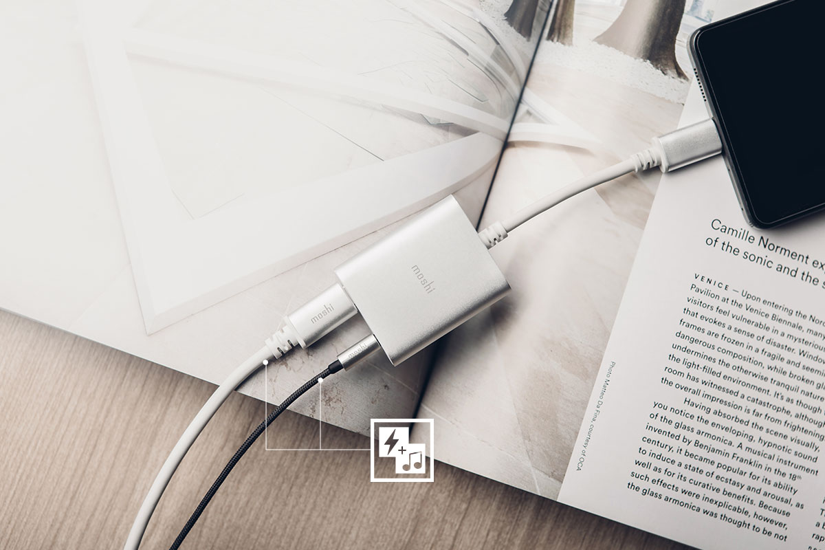 Utilisez vos écouteurs 3,5 mm favoris pour écouter de la musique sur votre appareil à port USB Type-C pendant son chargement.
