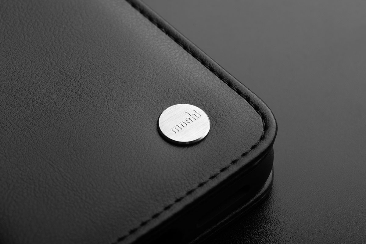 Overtureによるおなじみのデザインと仕上げでどんな服装にもしっかりとしたアクセントとなります。