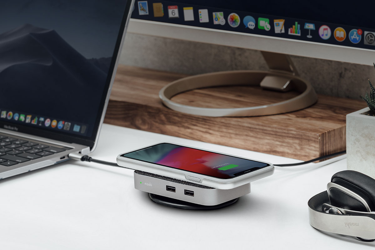 Symbus Q 广泛适用于笔记本电脑,包括 USB-C 和 Thunderbolt MacBooks 以及 USB-C Surface 设备。无需安装软件或驱动程序,只需插入笔记本电脑上的可用端口即可开始。