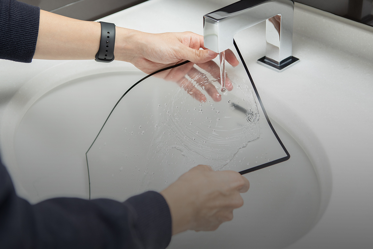 iVisor peut être lavé et réappliqué de manière répétée