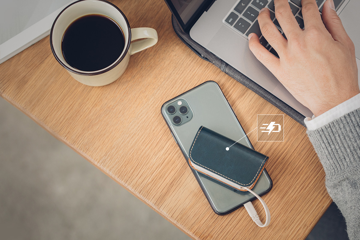 Con una salida de 12 W, esta batería cargará tu iPhone más de 2 veces más rápido que tu cargador Apple de 5 W.