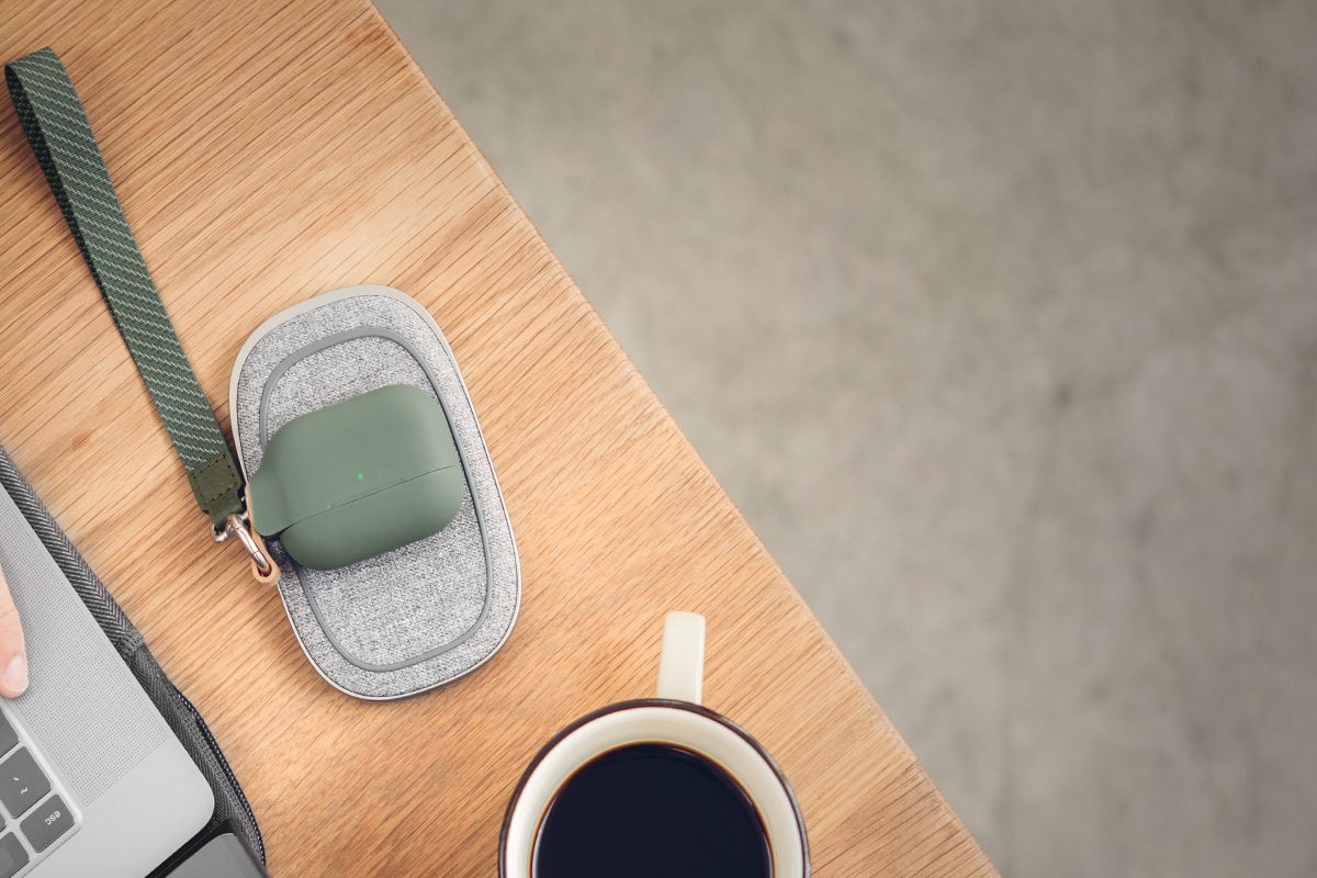 Porto QはAirPodsとAirPods Proをワイヤレスで充電が可能