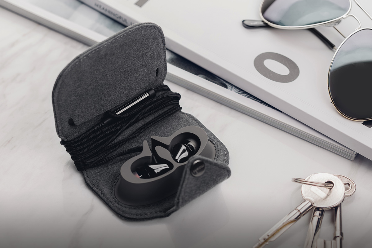 El paquete incluye un estuche portátil para guardar fácilmente los auriculares Keramo.