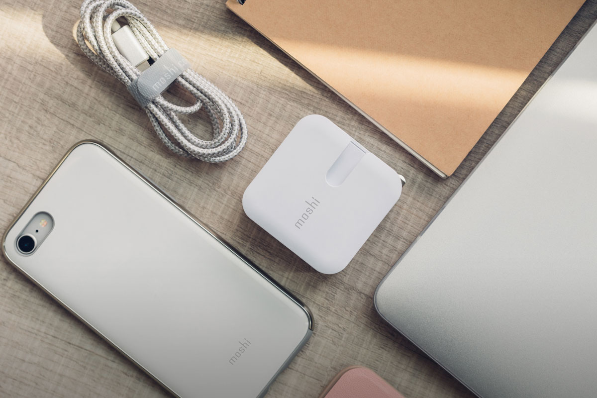 Diferentes opciones de conectores plegables para viajero