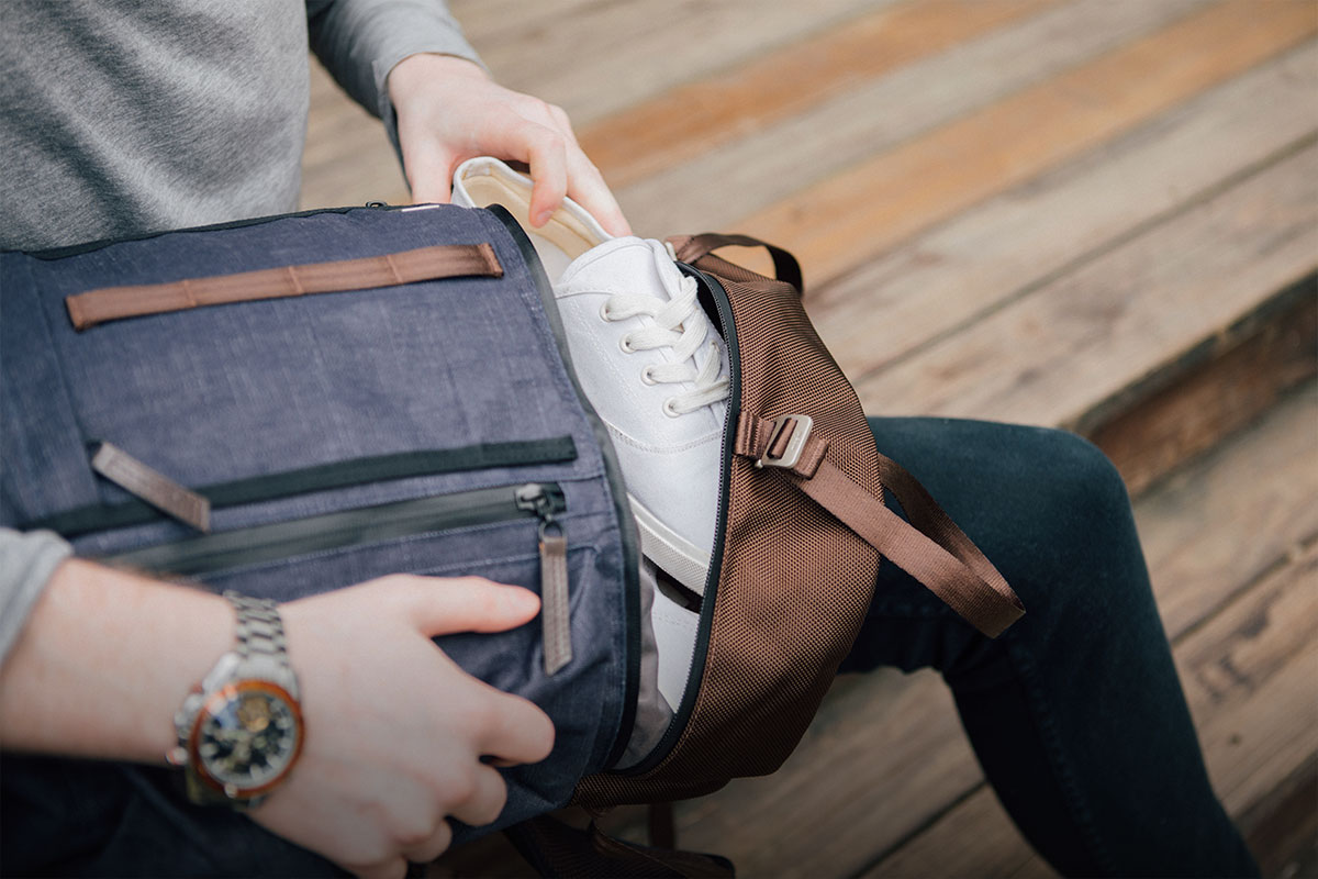 Tragen Sie Ihren Laptop, Reiseutensilien und zusätzliche Gegenstände mit Leichtigkeit.
