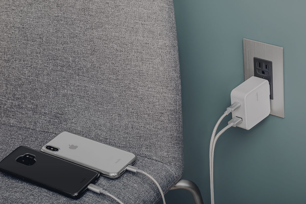 Le profil d'alimentation USB PD 3.0 (5/9/15 V) combiné à un câble USB-C vers Lightning vous permet de recharger votre iPhone 2 fois plus rapidement qu'avec un câble USB-A normal.