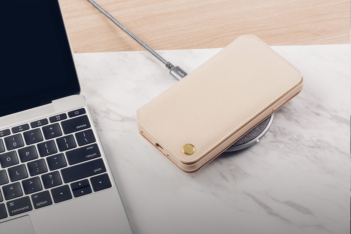 Zum kabellosen Laden unterwegs empfehlen wir das Otto Q als Bestandteil unserer eleganten Serie Q Wireless Charging Series.