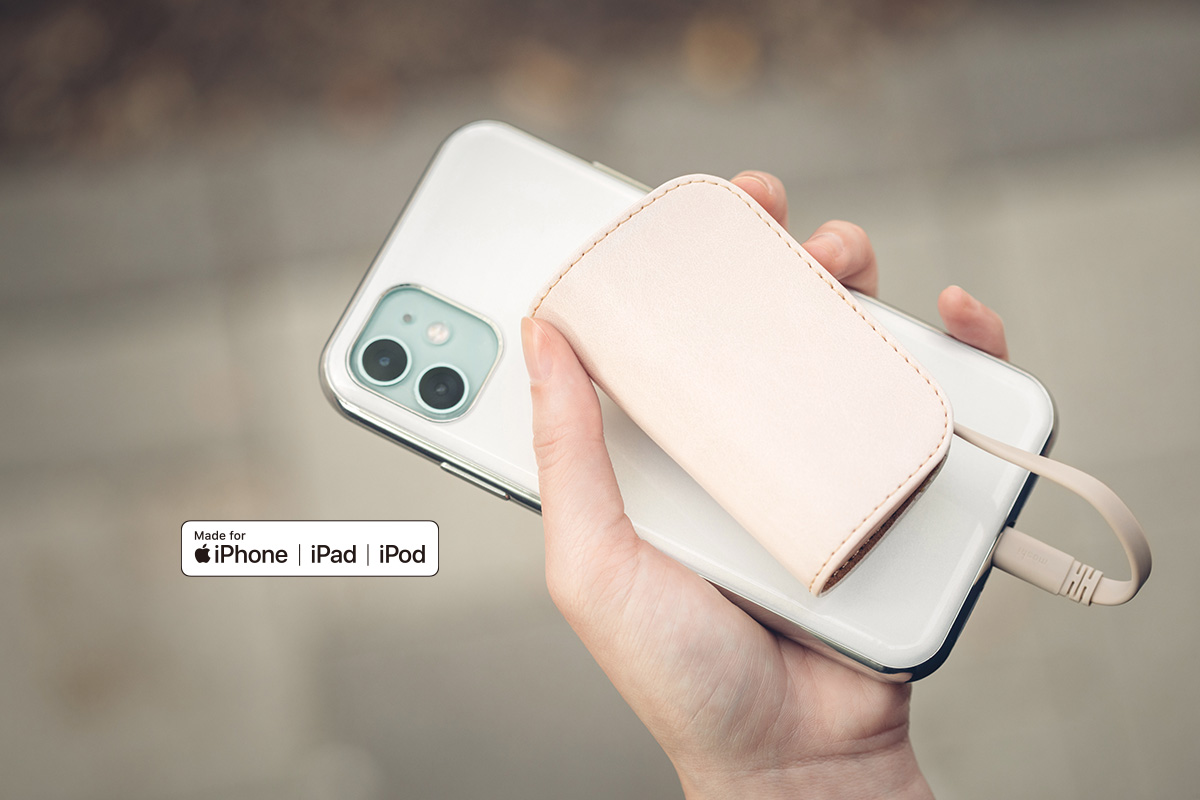認証済みのため安全にiPhone、iPadまたはライトニングポート付のその他のデバイスを充電できます。