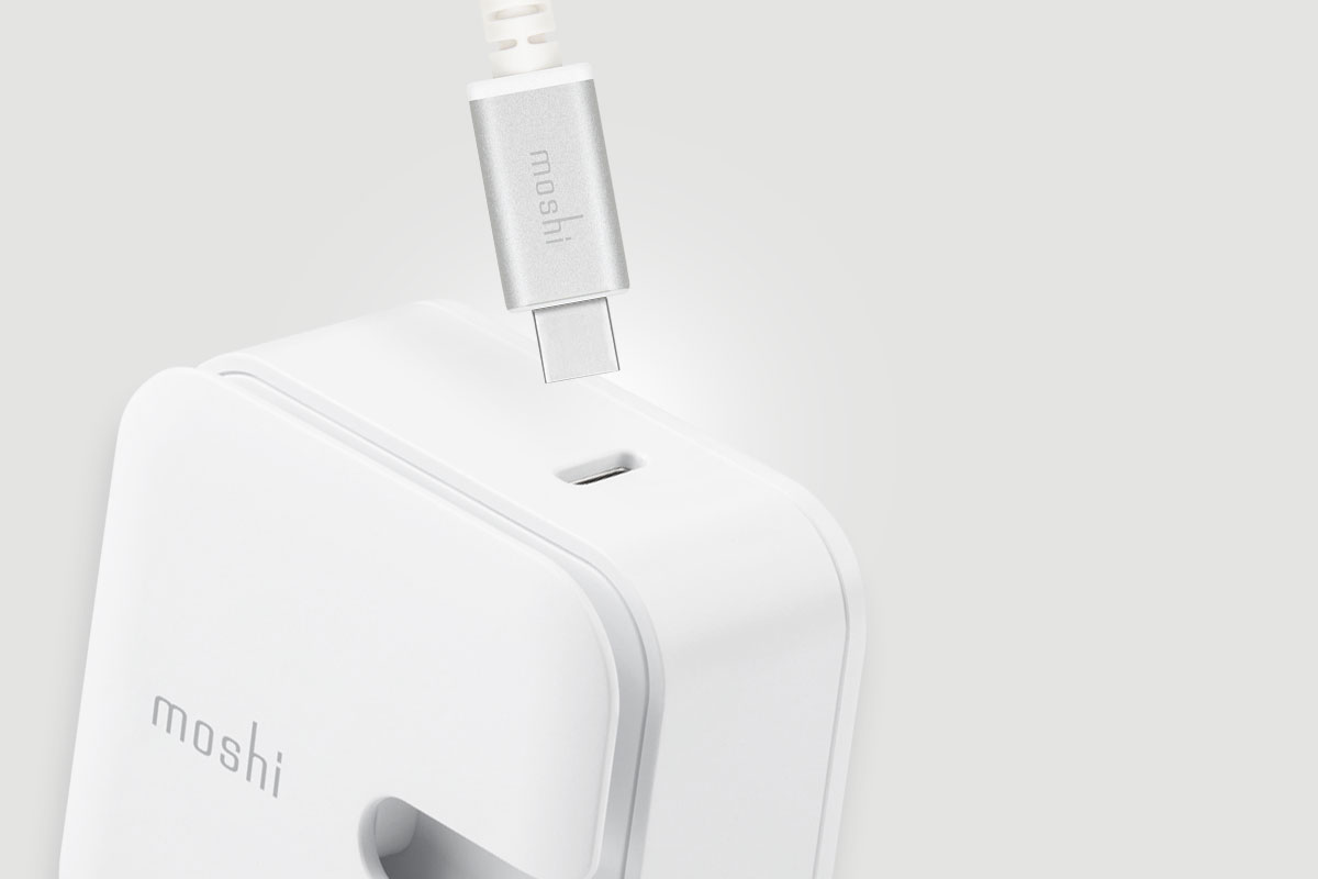 Utilisez Rewind C pour améliorer le temps de charge de votre iPhone et de vos appareils Android, ou comme solution de recharge MacBook ultra-portable.