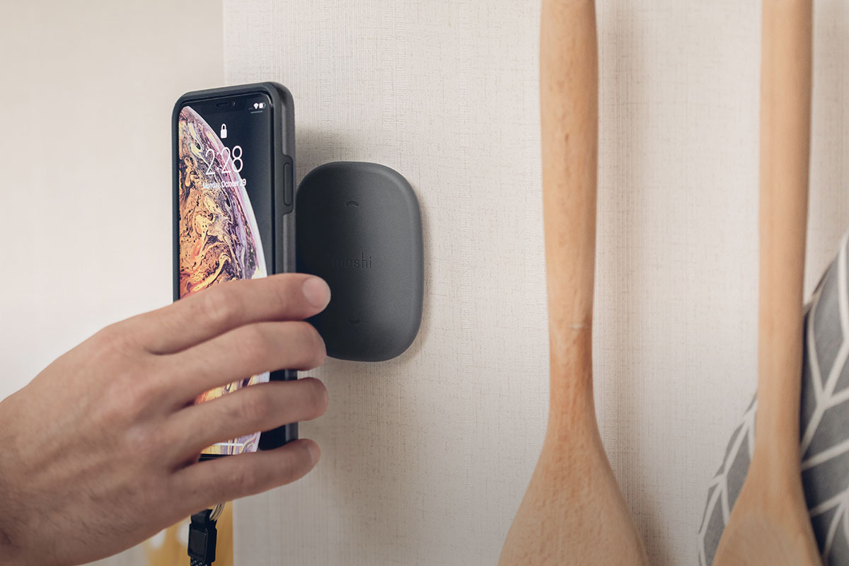 Moshi SnapTo Halterungen-Serie ist die bequemste Möglichkeit für Sie, Ihr Telefon überall zu montieren.