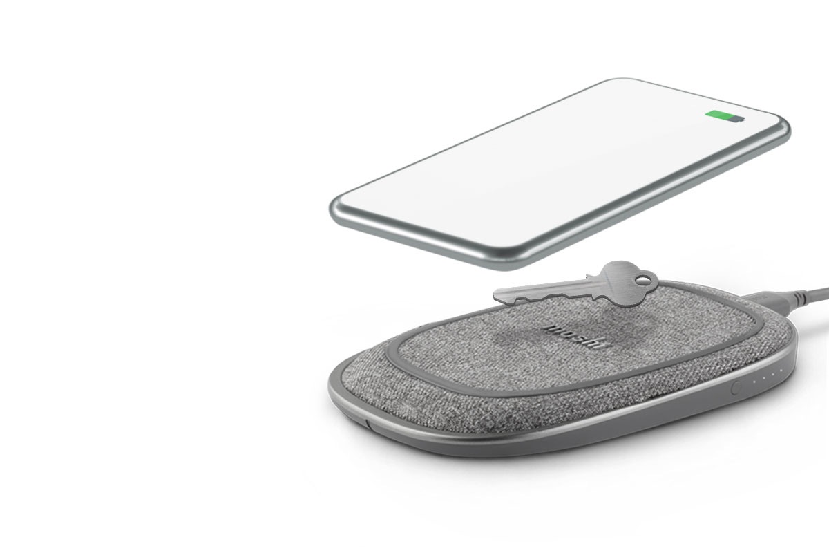 LED indicator shows you current charging status at a glance and Foreign Object Detection automatically shuts off charging if metal objects are placed on the charging surface.