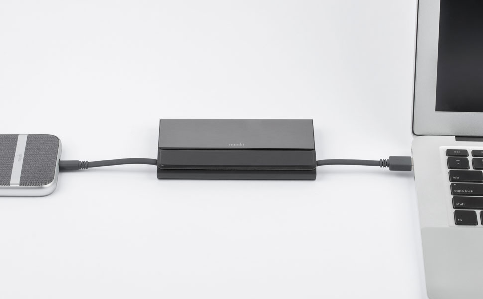 El circuito SmartSense™ permite la carga simultanea del dispositivo y el IonBank