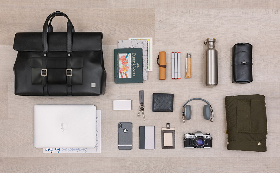 Le Treya peut contenir un ordinateur portable de 15 pouces et d’autres objets de tous les jours tels qu’une batterie portable, des câbles, des documents et plus encore.