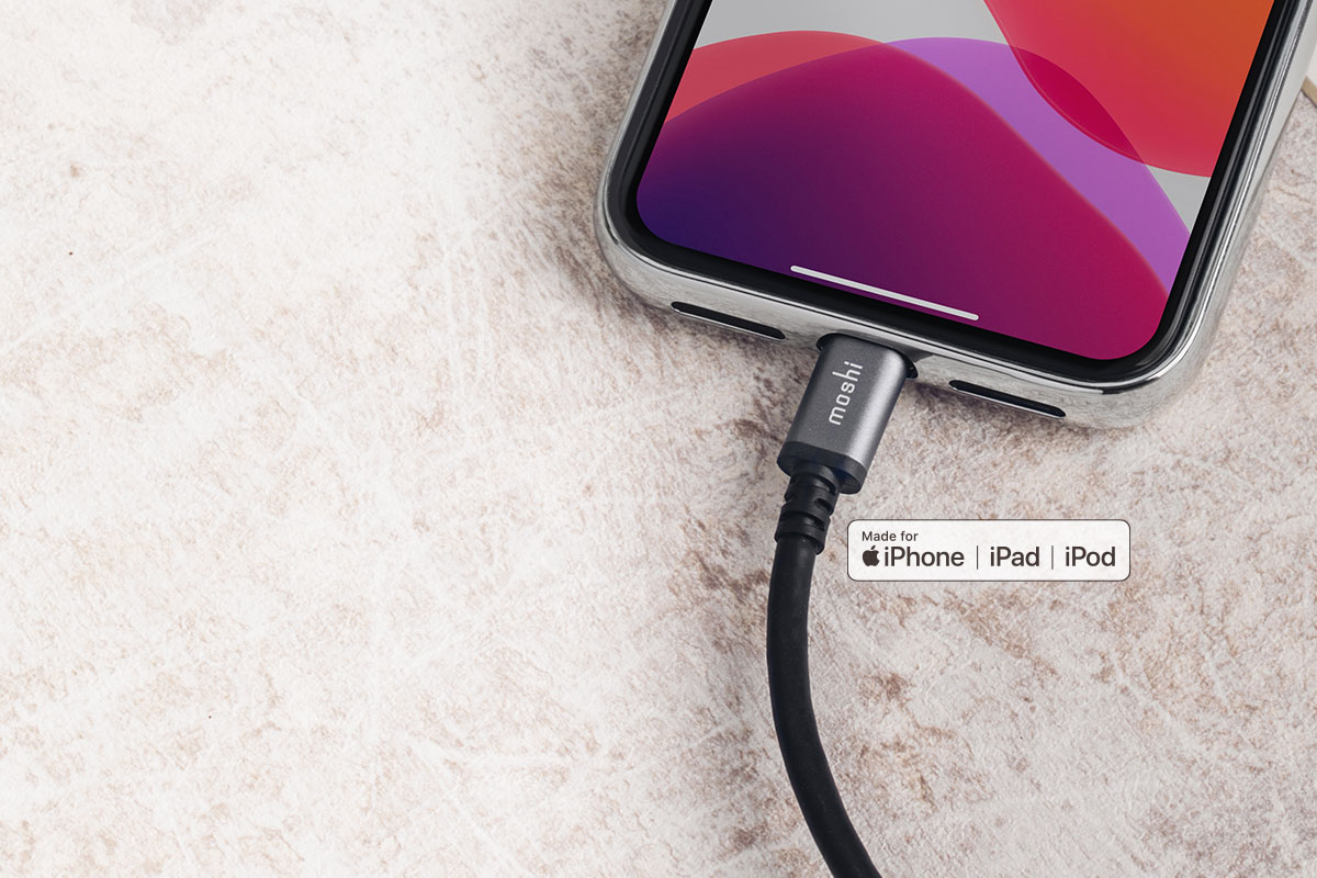 В нашем кабеле используется самый новый коннектор Lightning (C94) от Apple, который гарантирует точное соответствие напряжения. Это продлевает срок службы аккумулятора, а также предотвращает износ при длительной эксплуатации. Именно поэтому следует использовать только кабели с сертификацией MFi.