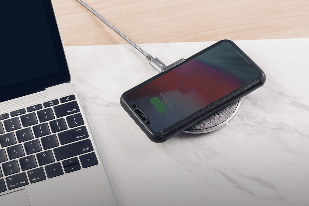 Pour un chargement sans fil en déplacement, essayez Otto Q - qui fait partie de notre élégante série de chargeurs sans fil Q.
