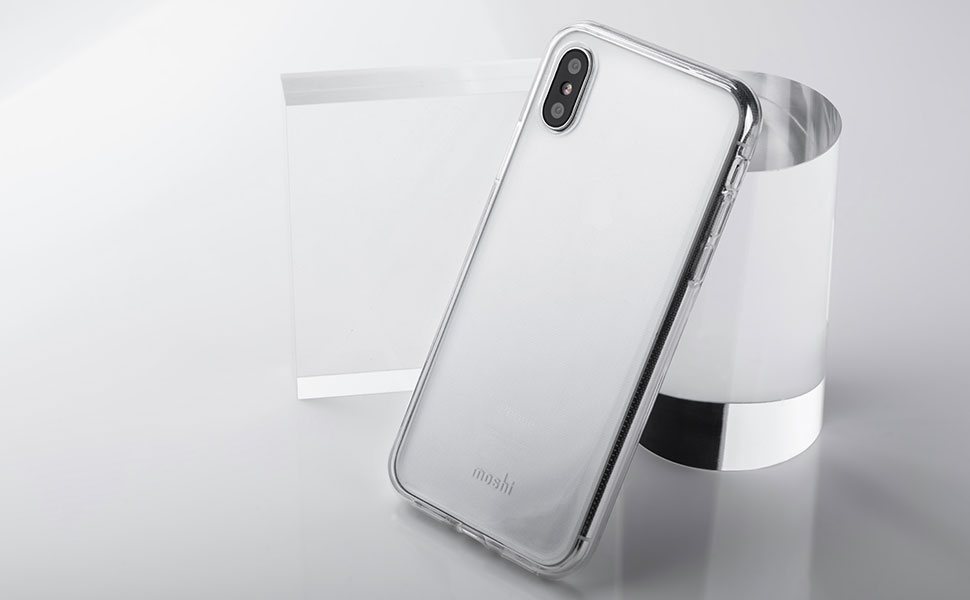 Its shock-absorbing frame uses a proprietary metal-vaporization process to create a high-gloss finish.