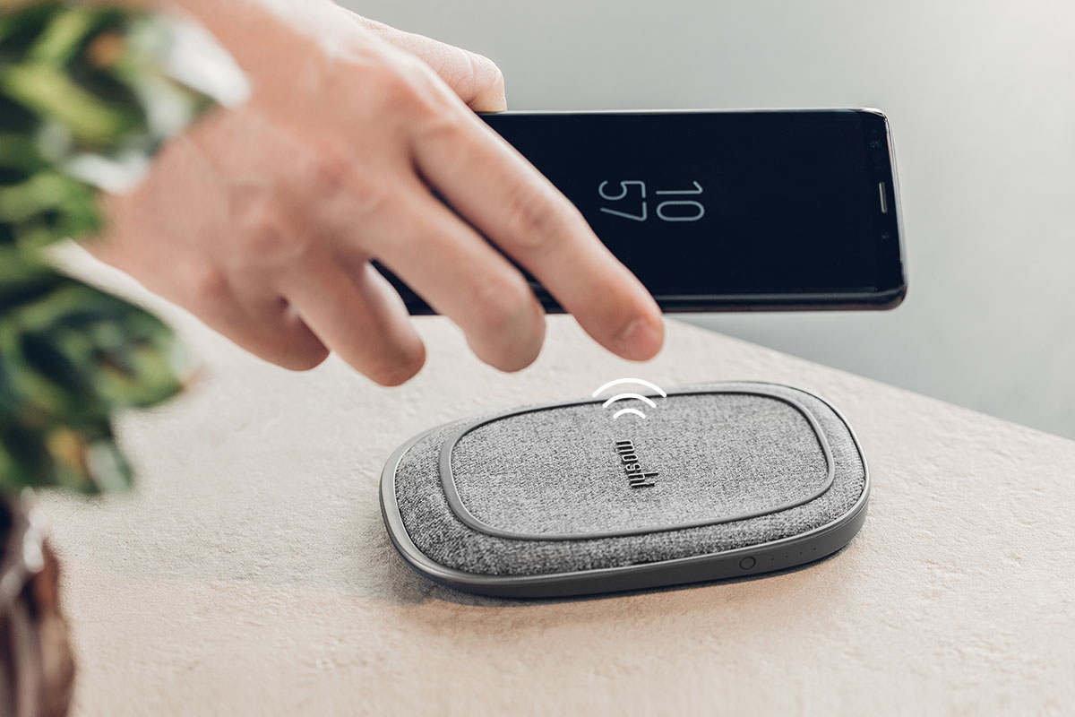 Pour une charge sans fil en déplacement, essayez Porto Q - qui fait partie de notre élégante série de recharge sans fil Q.