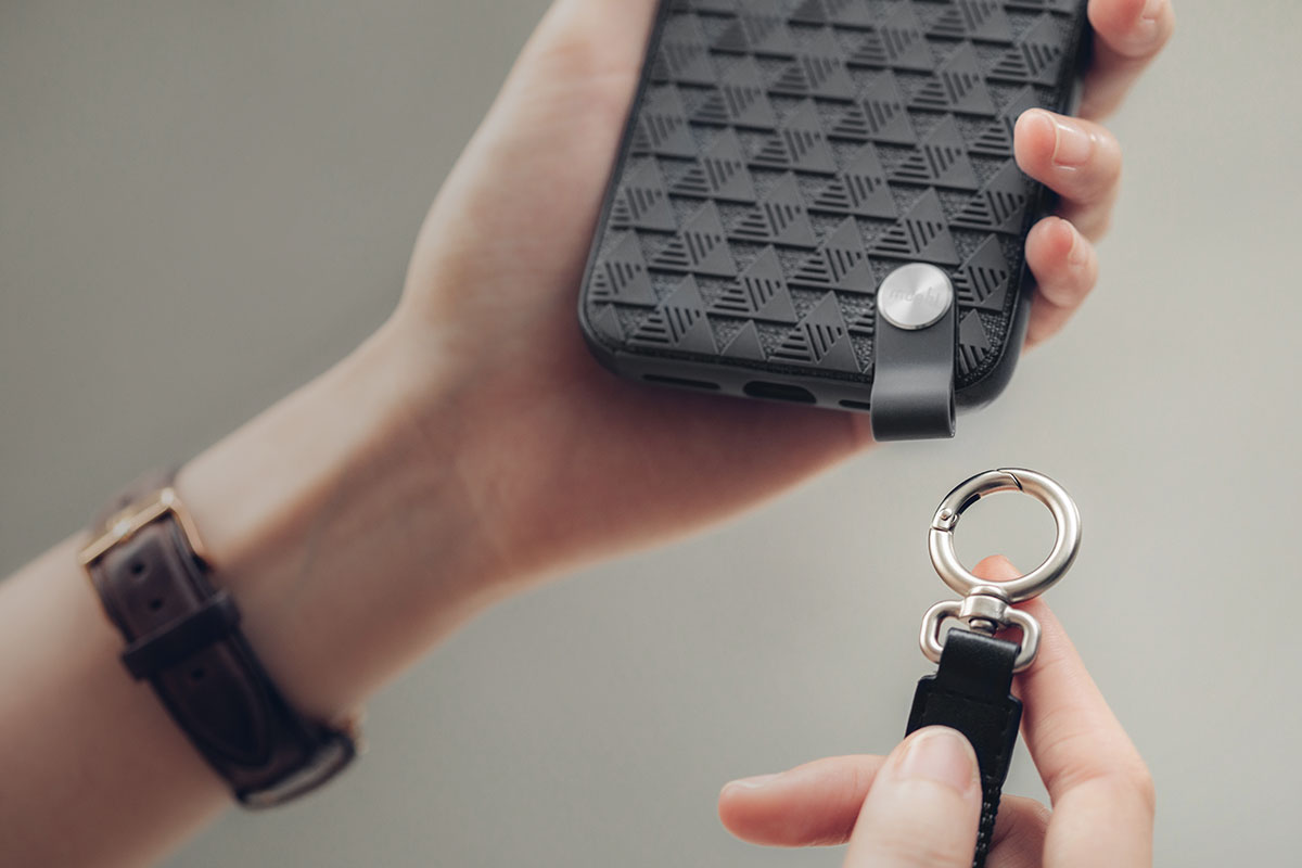 Funktioniert auch als ID-Badge-Halter, Schlüssel, Geldbörse und mehr.
