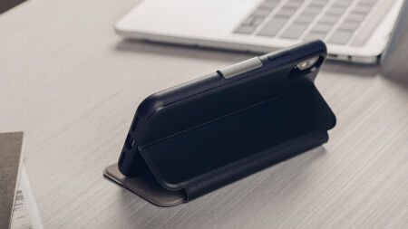 View larger image of: SenseCover Touch-sensitive Portfolio Case-2-thumbnail