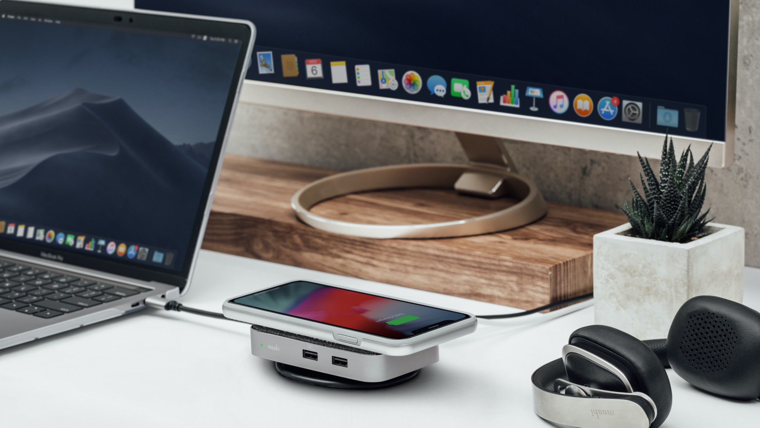 Symbus Q Compact USB-C Dock with Wireless Charging-image
