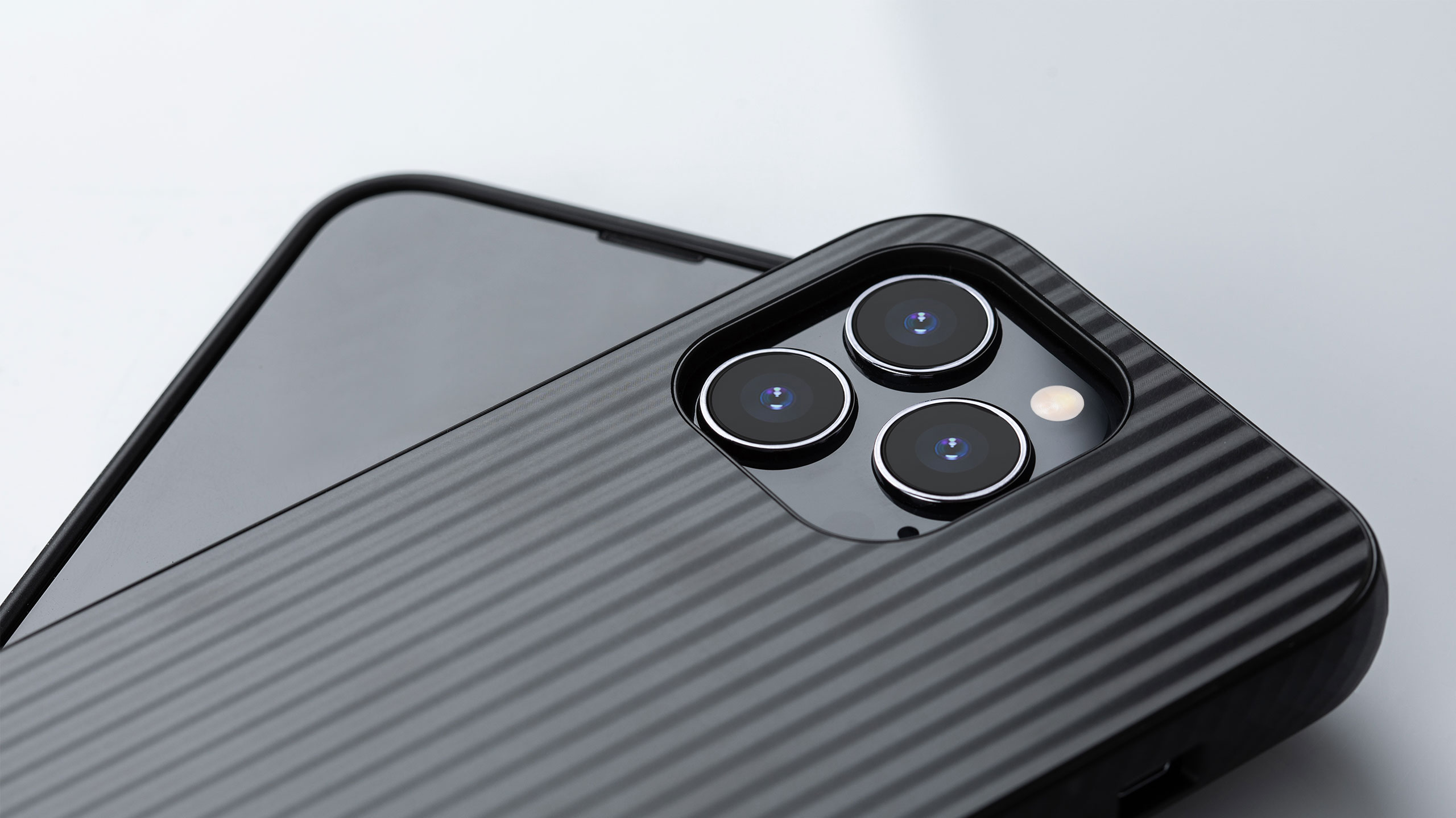 Arx Slim Hardshell Case-image
