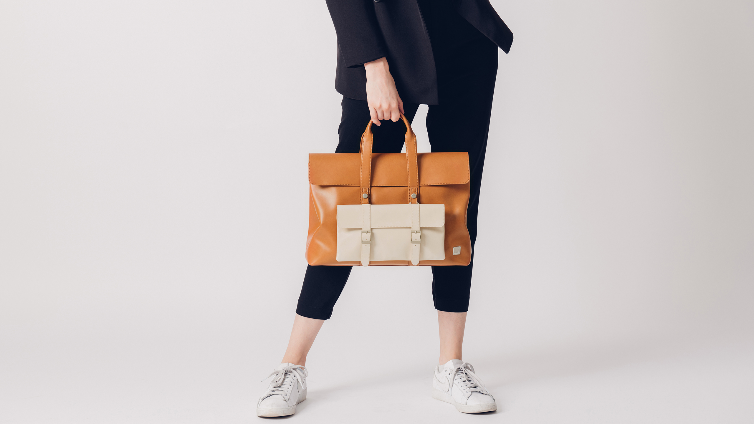 Treya Clutch Crossbody-image