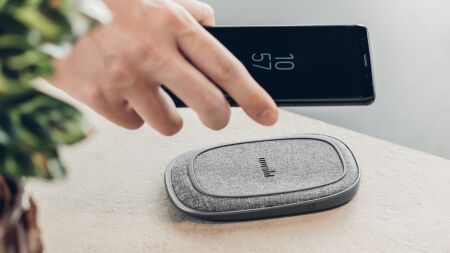 View larger image of: Porto Q 5K Portable Battery with Built-in Wireless Charger-4-thumbnail