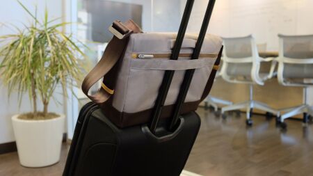 View larger image of: Aerio Laptop Messenger Bag-2-thumbnail