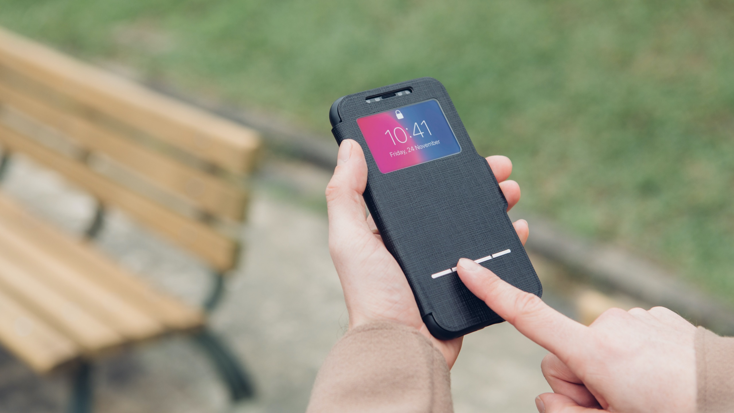 SenseCover Touch-sensitive Portfolio Case-image
