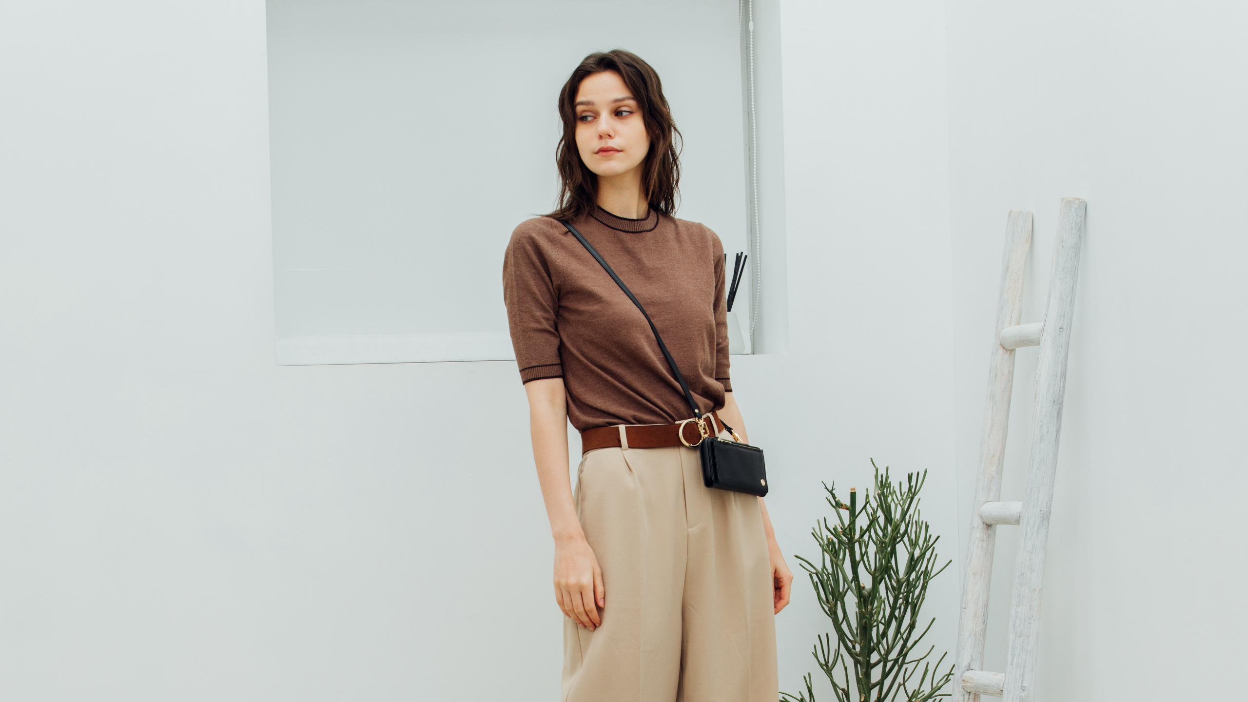 SnapTo™ Crossbody Wallet-image