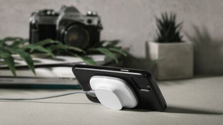 View larger image of: SnapTo™ Magnetic Wireless Charger With Built-in Wall Mount Kit-1-thumbnail